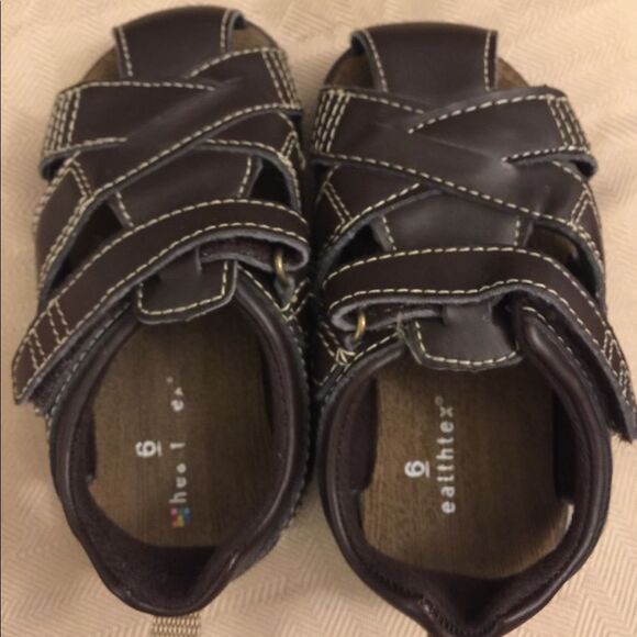 Healthtex Fisherman brown Sandals size 6 - Picture 1 of 6